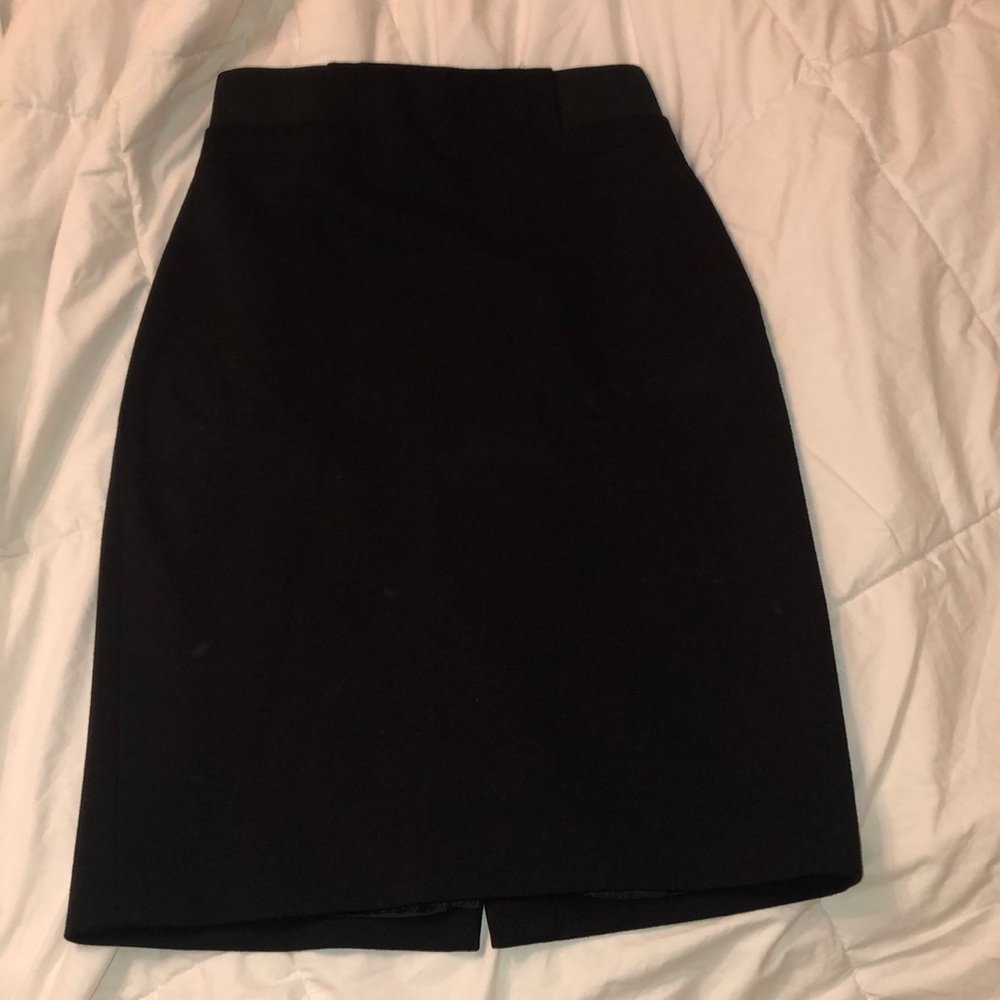 Tahari pencil skirt !